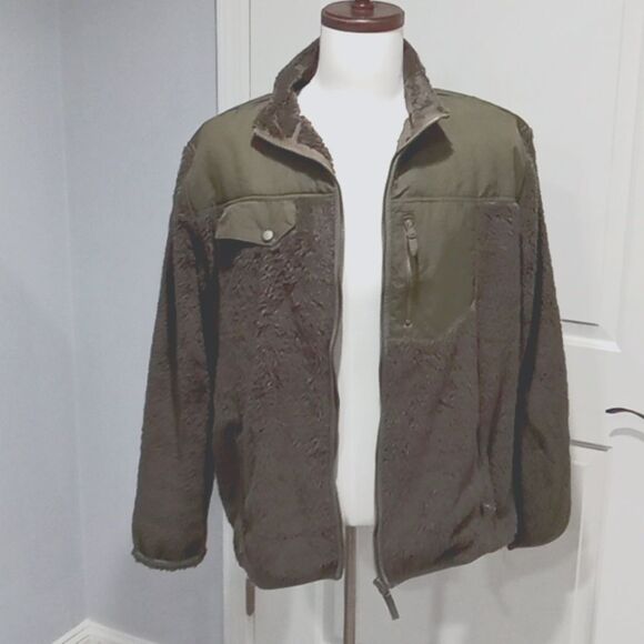 33 Degrees Olive Green Sherpa. Front zip w side & breast pockets size Large - Picture 1 of 3